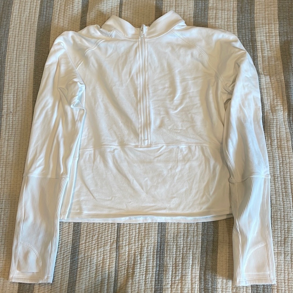 white cropped lulu lemon jacket